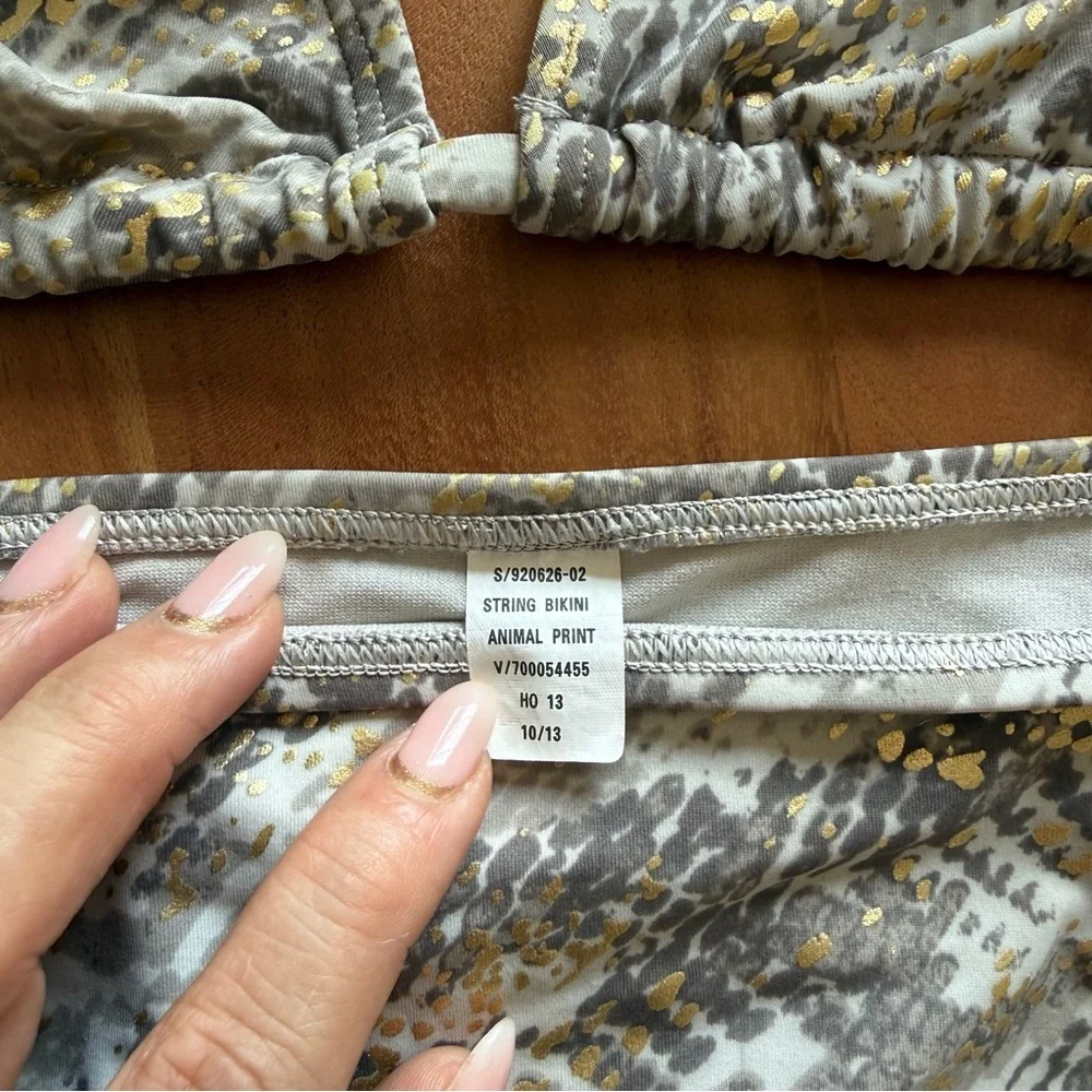 Stylish Snake Print Bikini Set - Picture 2 of 5